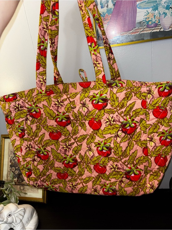 Vera Bradley Handbags - Vera Bradley Small Hathaway Tote in Tomato Vines